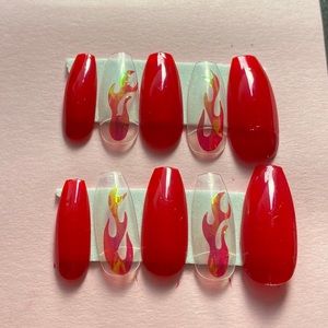 Press On Nails, Flames